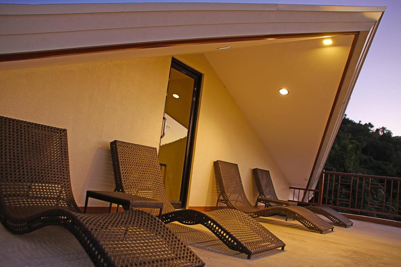 Layang Layang Home Ель-Нідо Екстер'єр фото
